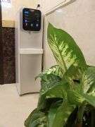 高科技逆滲透溫熱冰開飲機