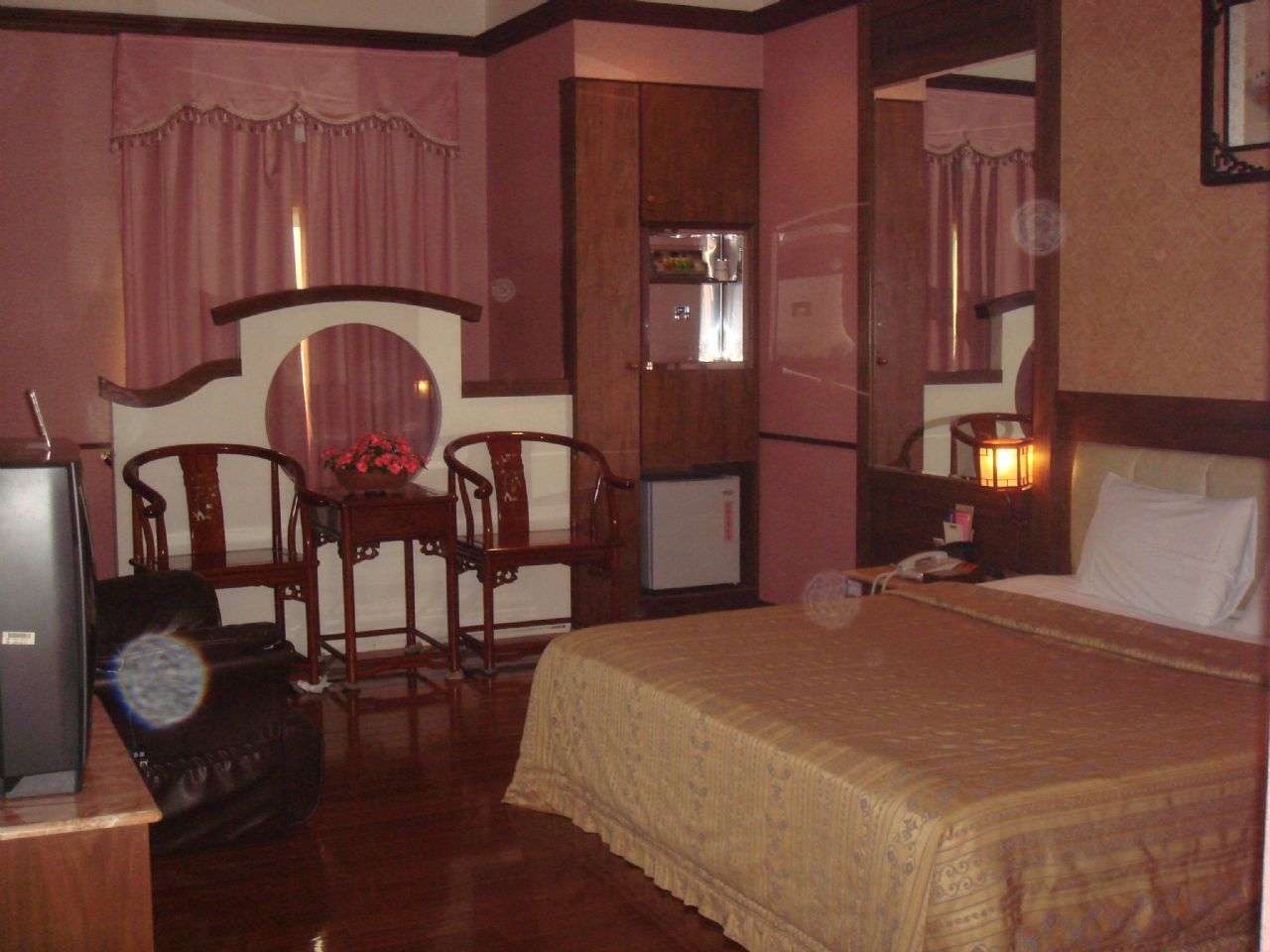 玫瑰花園汽車旅館