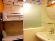 bunk bed & shower_副本
